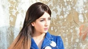 الجزائر.. أزمة بعد رفض وزارة الثقافة مساعدة فنانة مشهورة للسفر إلى مصر