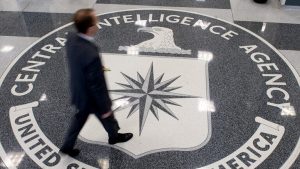 CIA تكذّب تقرير “سي إن إن” حول سحب “جاسوس أمريكي” من الكرملين