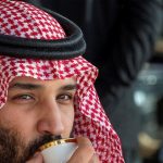 سيناتور أمريكي يصف رد فعل محمد بن سلمان حين سئل عن خاشقجي!