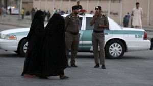 عشرات القتلى والجرحى في تفجير حسينية مسجد الرضا في الاحساء الان